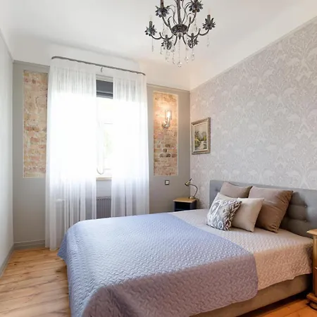 Quiet Garden Deluxe Apartment Riga